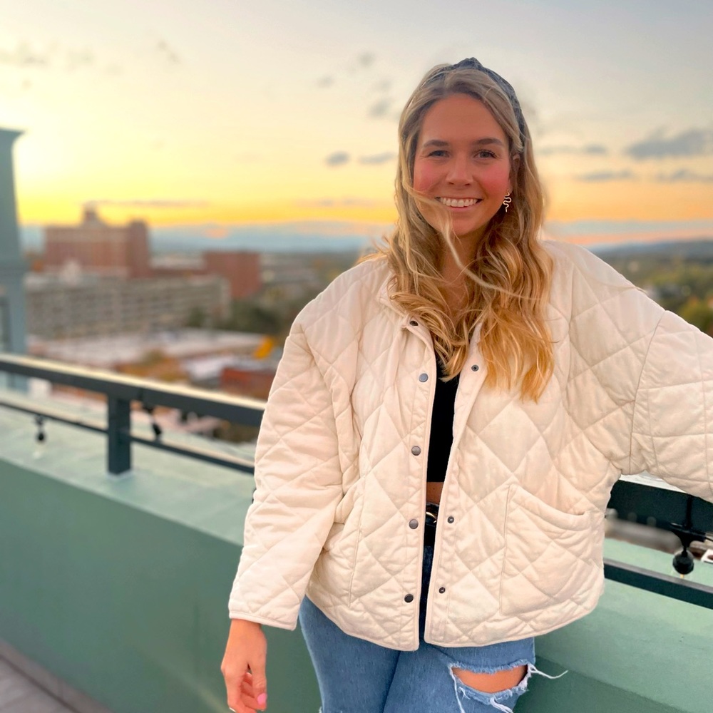 Meet your Posher, Kaitlyn